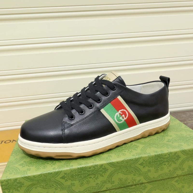 G*u*i casual shoes